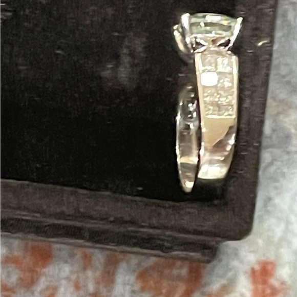 STONE ONLY 

2.80ct ice blue asscher cut MOISSONITE (NOT DIAMOND). - Picture 7 of 16